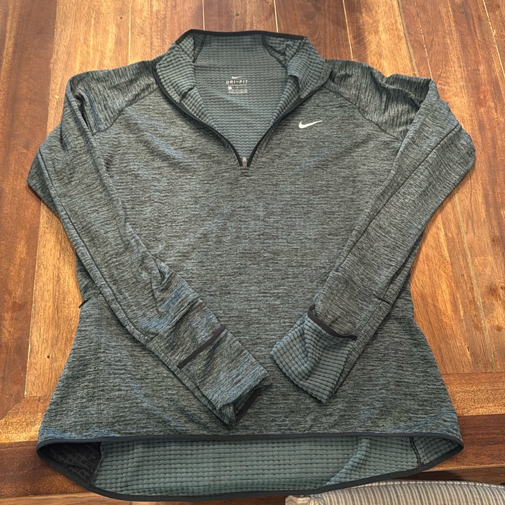 Nike Women’s 1/4 Zip Dry-Fit fleece Pullover